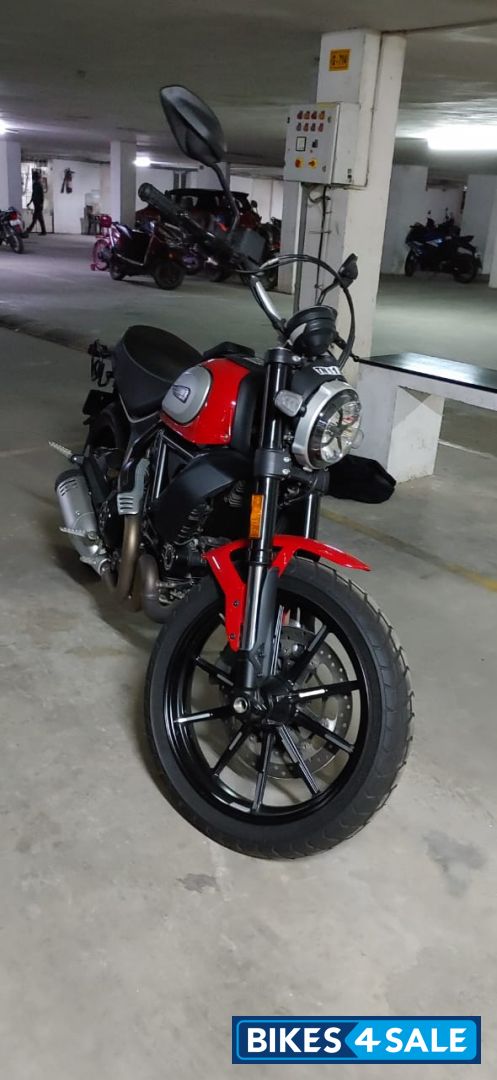 Ducati Scrambler 800 Icon