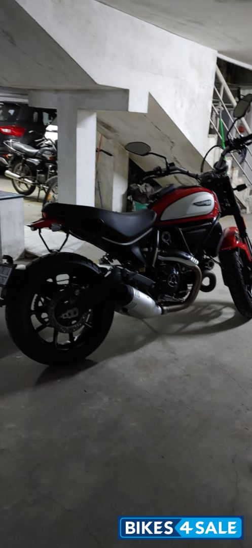 Ducati Scrambler 800 Icon