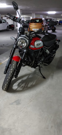 Ducati Scrambler 800 Icon