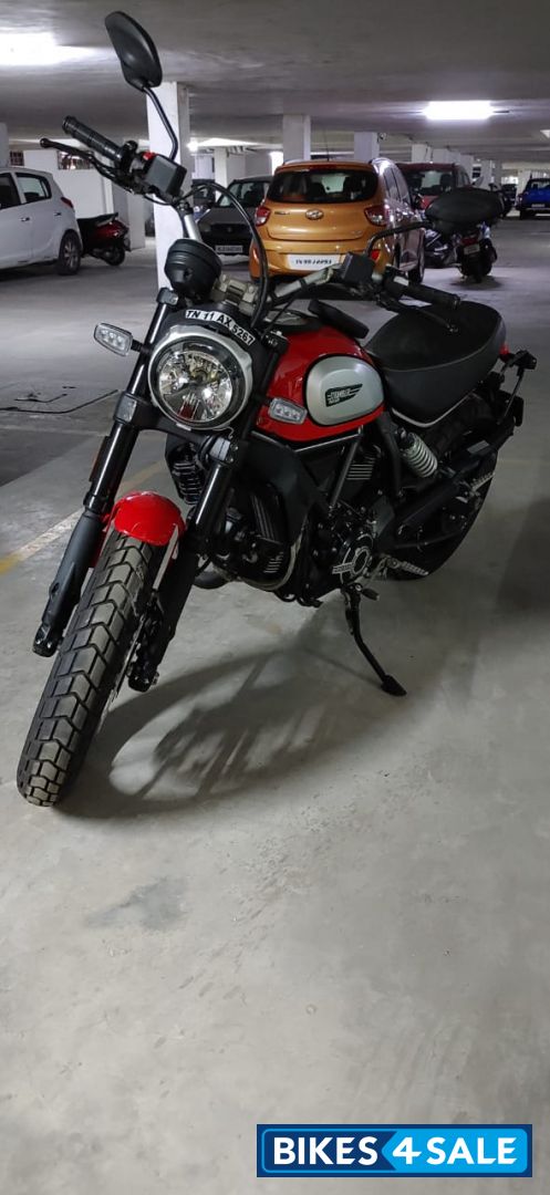 Ducati Scrambler 800 Icon