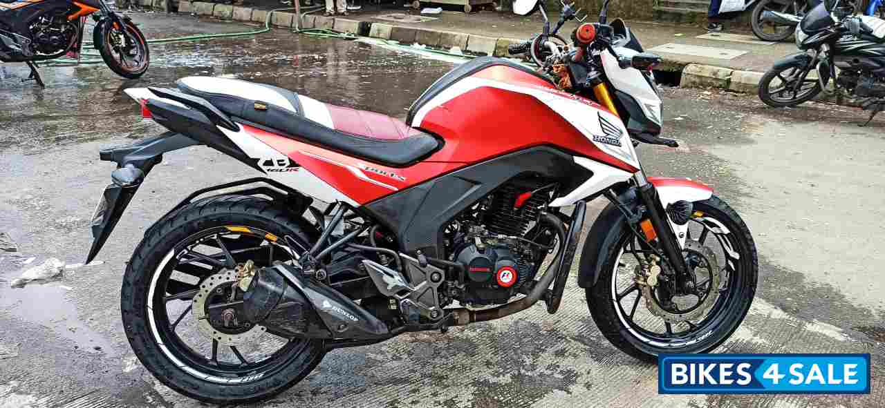 Red N Black Honda CB Hornet 160R ABS