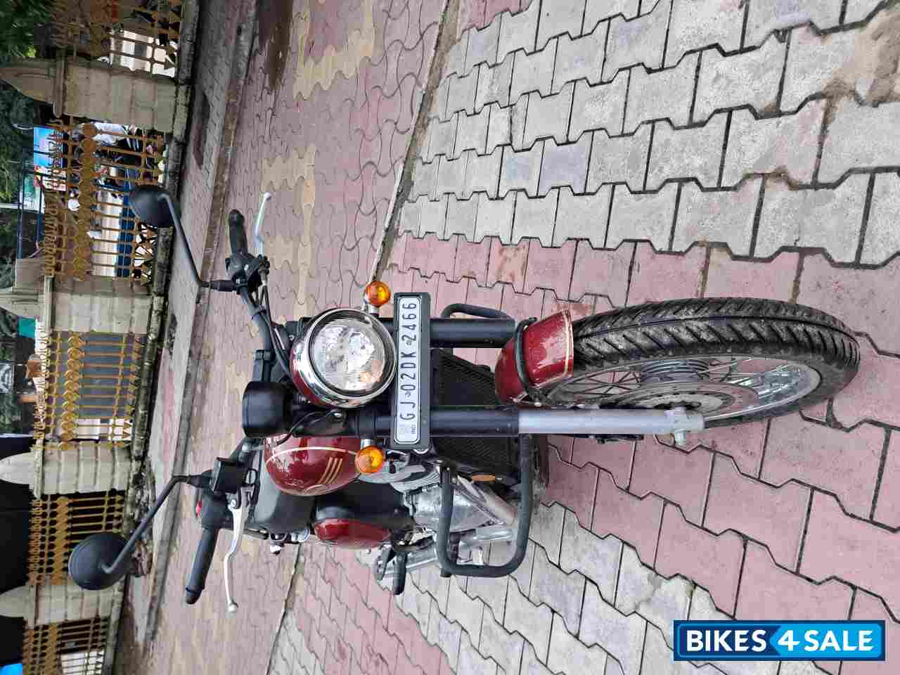 Red Jawa forty two BS6