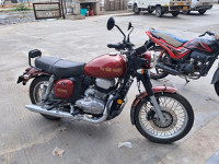 Red Jawa forty two BS6