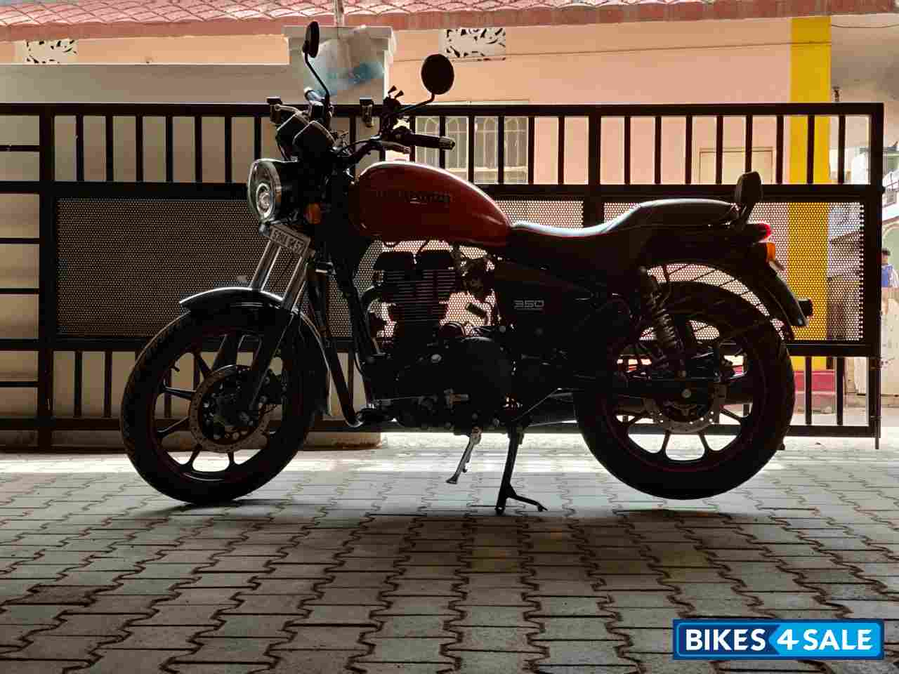 Red Royal Enfield Thunderbird X 350