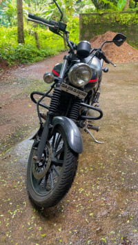 Bajaj Avenger Street 220