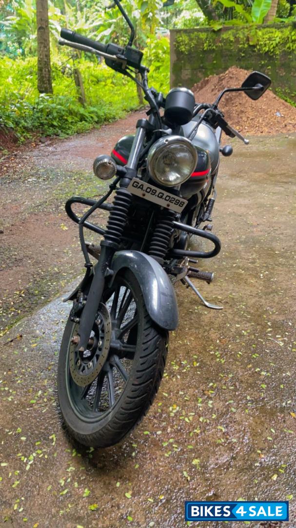 Bajaj Avenger Street 220