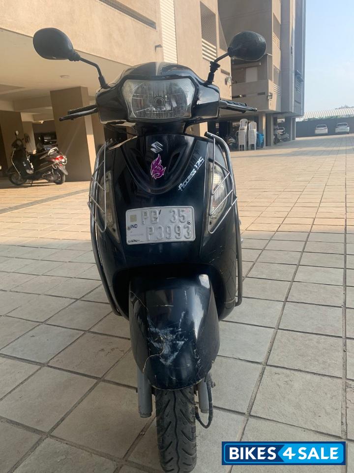 Black Suzuki Access 125