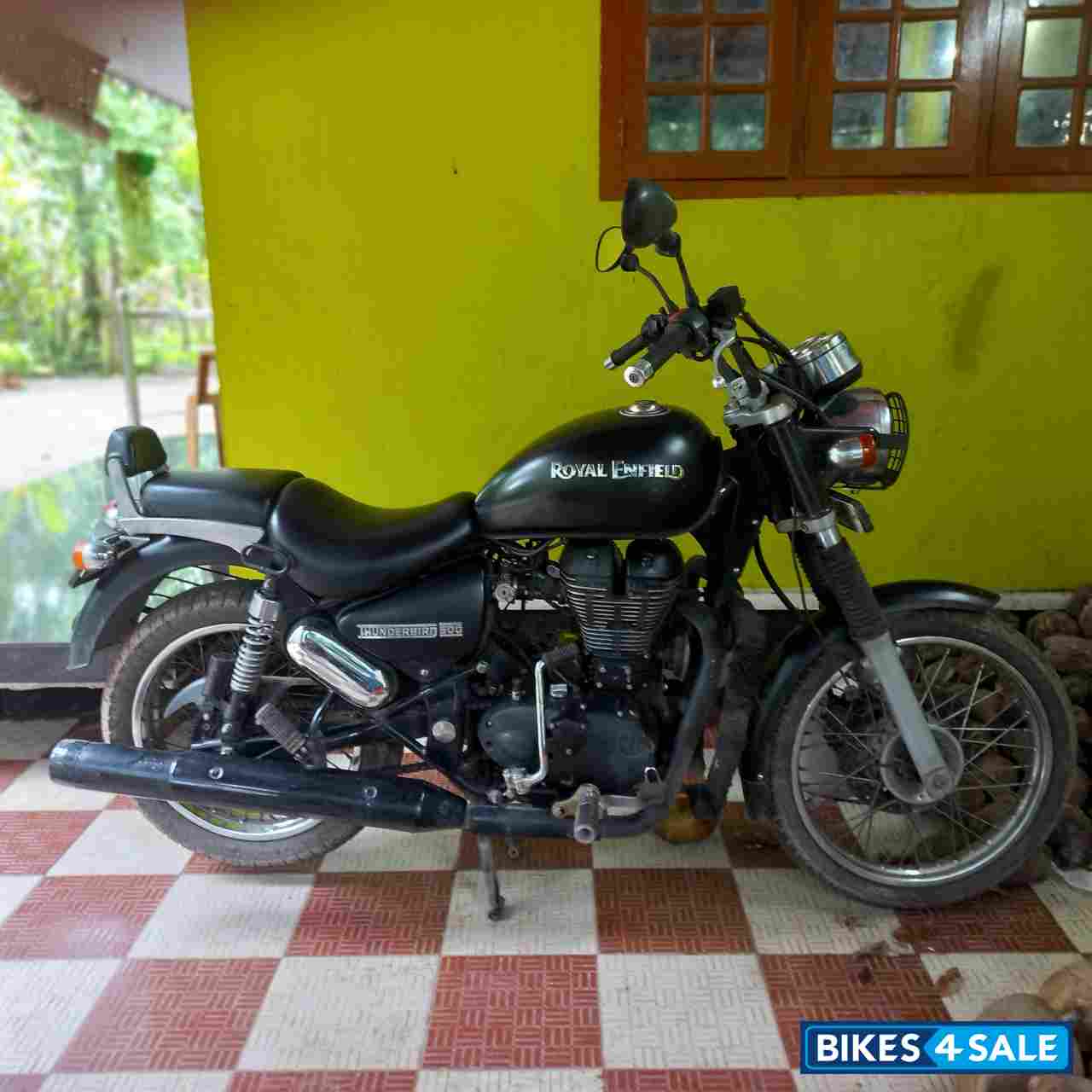 Stone Black Royal Enfield Thunderbird 500
