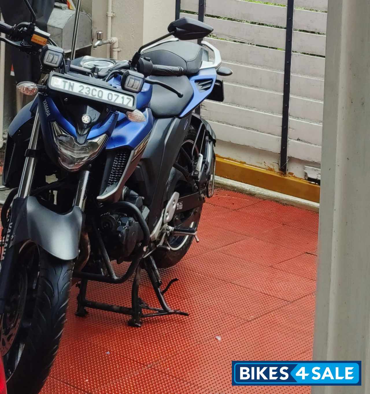 Dark Purplish Blue Yamaha FZ25