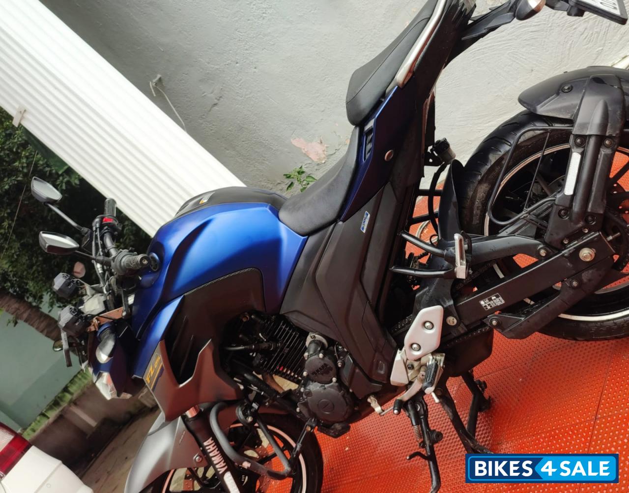 Dark Purplish Blue Yamaha FZ25