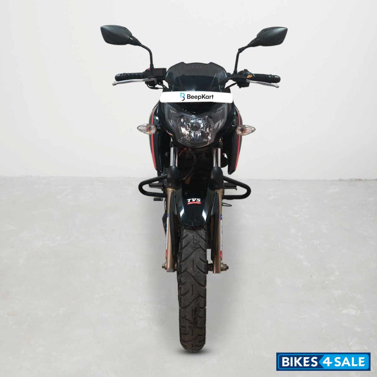 TVS Apache RTR 200 4V