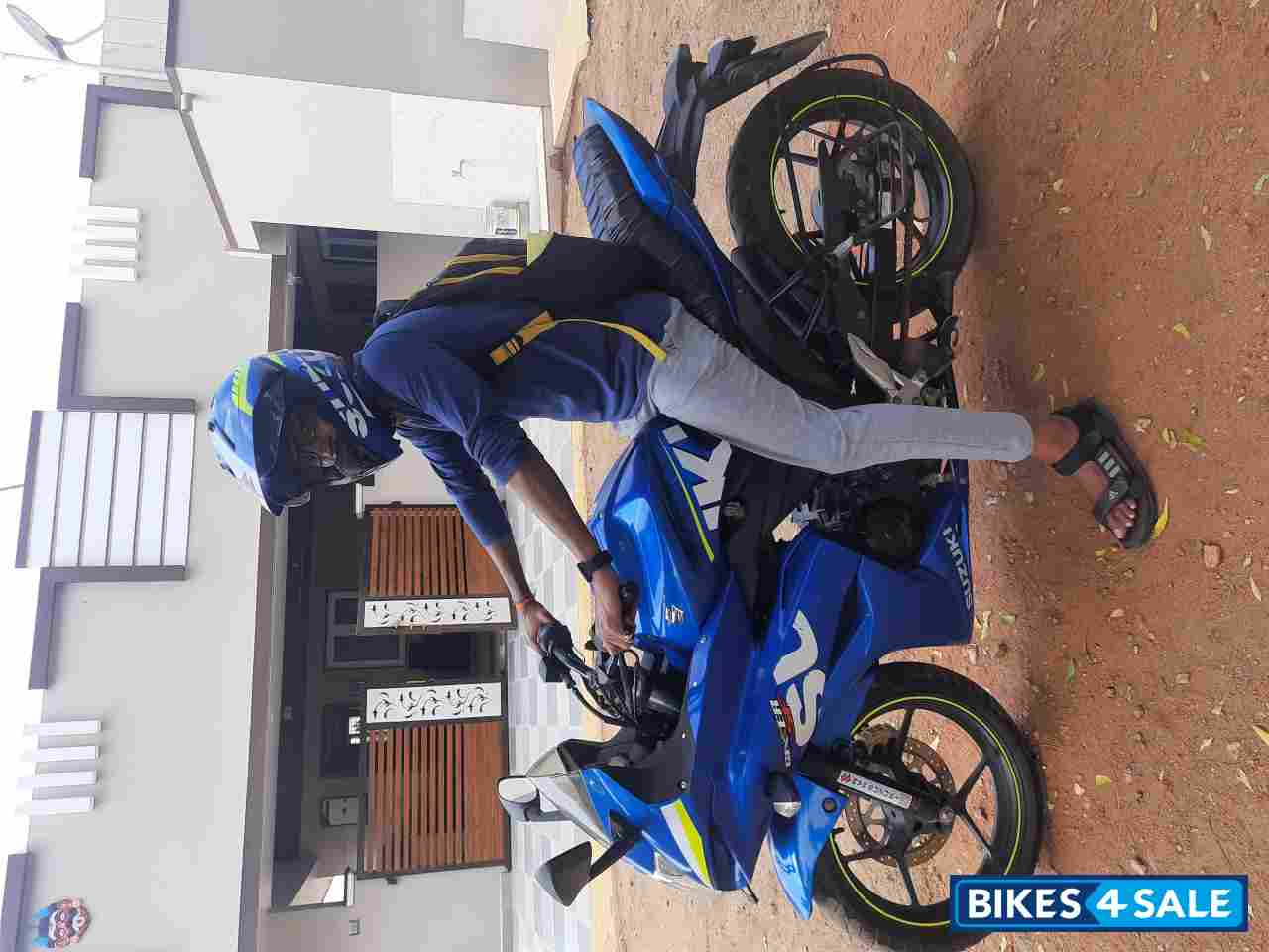 Blue Suzuki Gixxer SF Moto GP