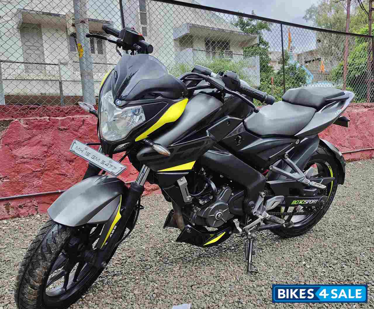 Bajaj Pulsar 200 NS