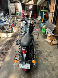 Matte Black Royal Enfield Meteor 350 Stellar