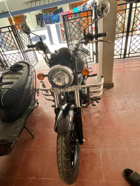 Matte Black Royal Enfield Meteor 350 Stellar