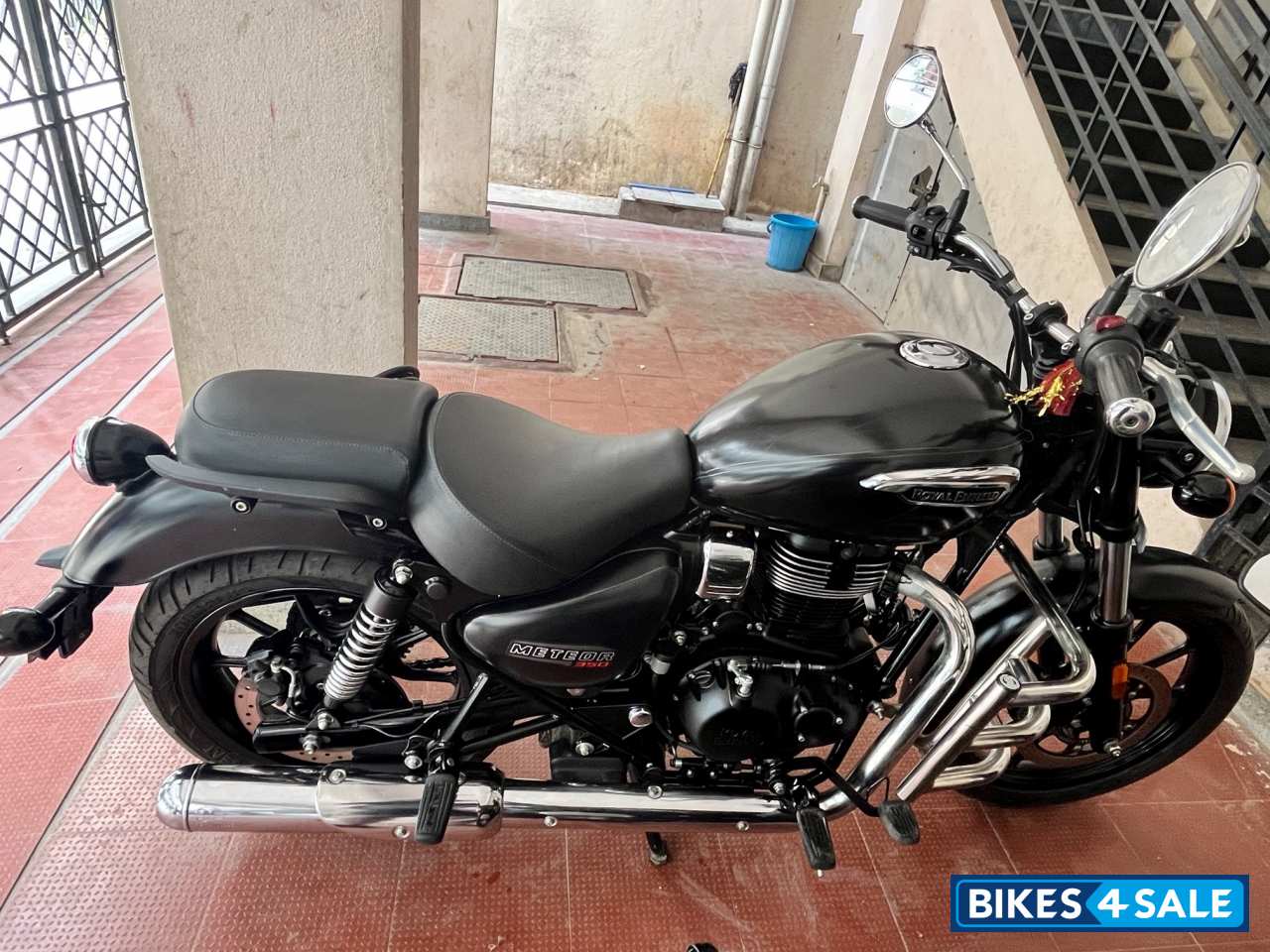 Matte Black Royal Enfield Meteor 350 Stellar