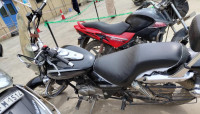 Black Bajaj Avenger Cruise 220 BS6