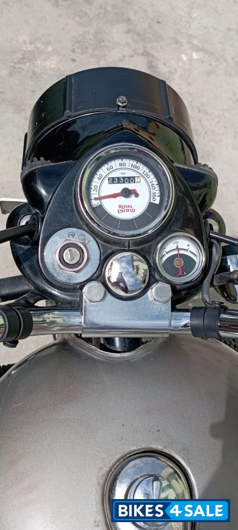Gun Metal Grey Royal Enfield Classic Gunmetal Grey