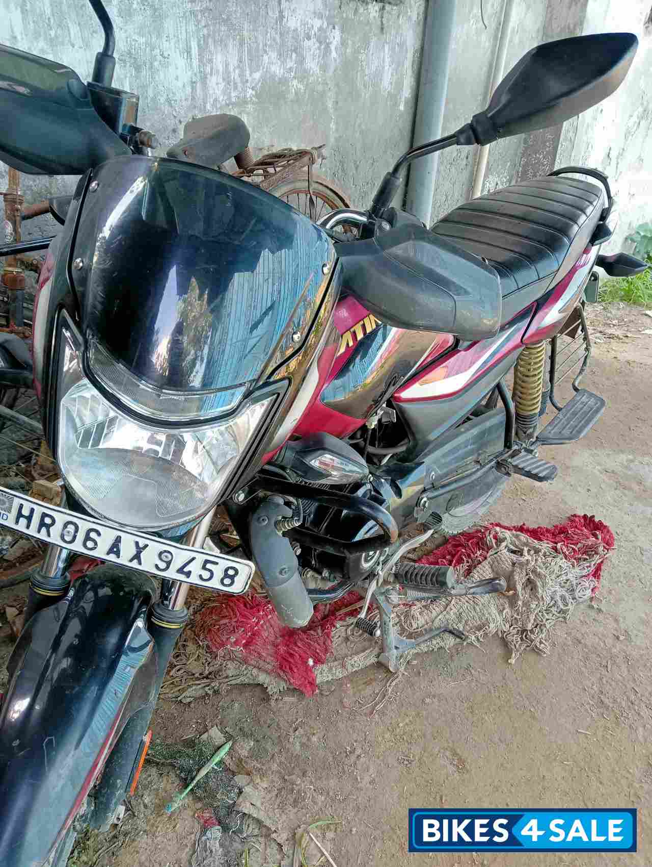 Bajaj Platina 110 H-Gear BS6