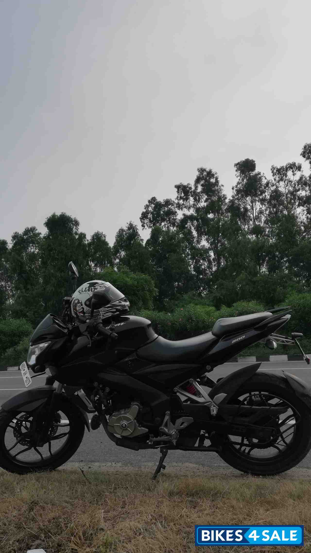 Bajaj Pulsar 200 NS