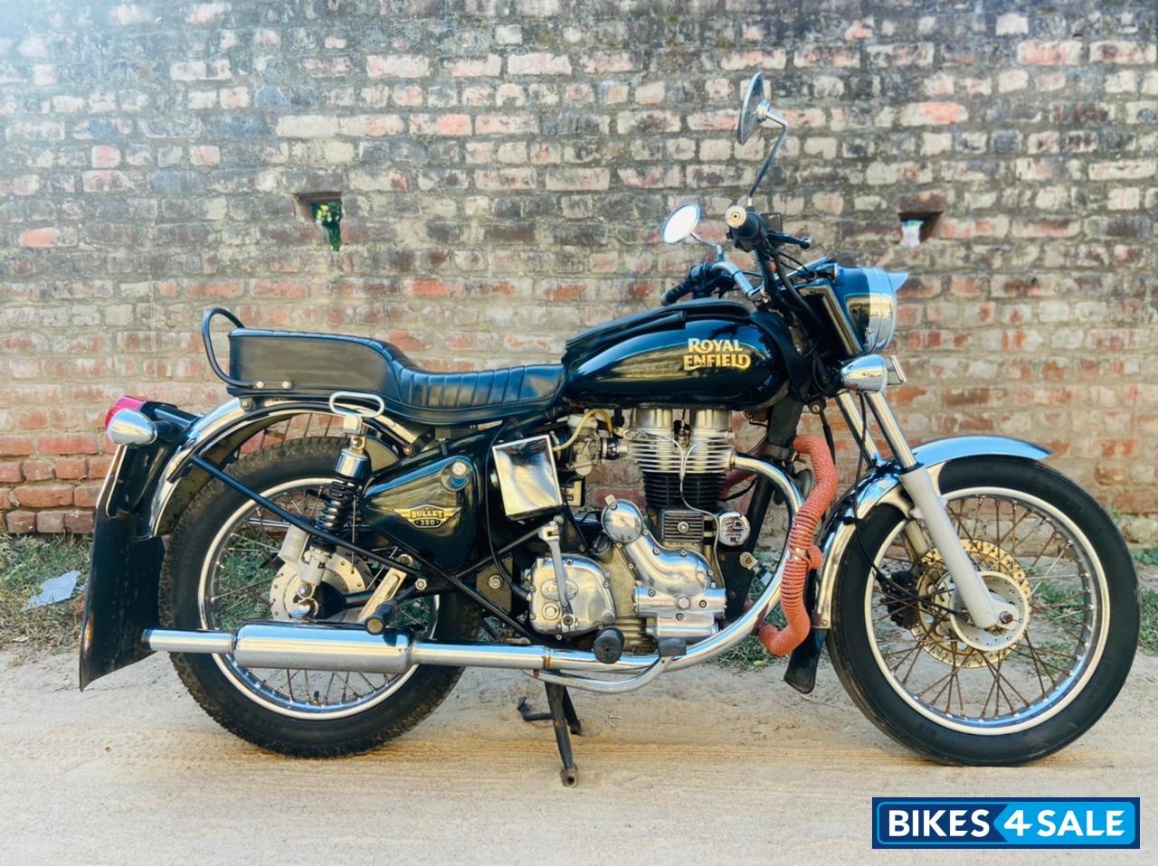 M Black Royal Enfield Bullet Electra 5S