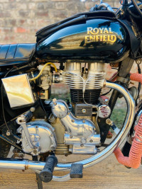 M Black Royal Enfield Bullet Electra 5S