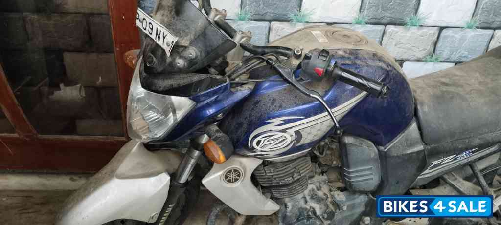 Yamaha FZ-S