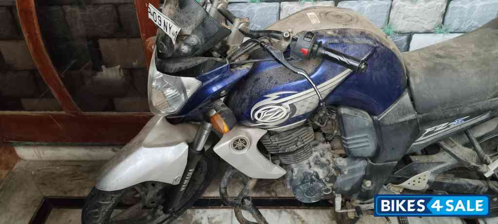 Yamaha FZ-S