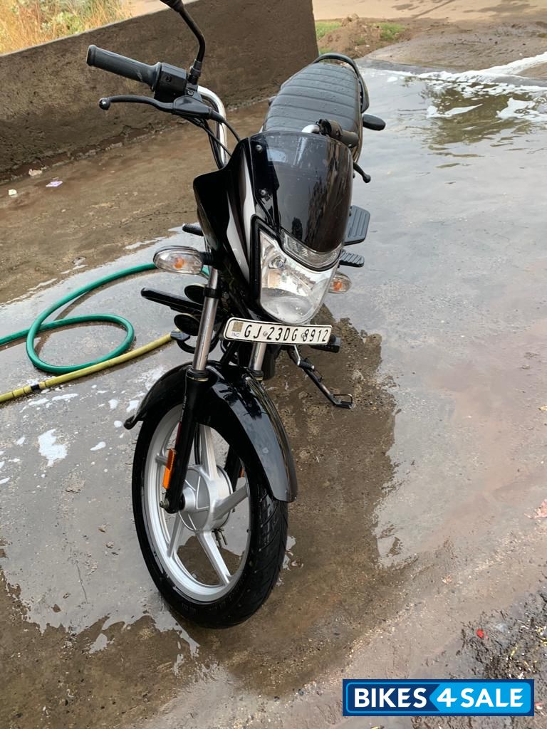 Black Bajaj Platina ComforTec 100 ES BS6