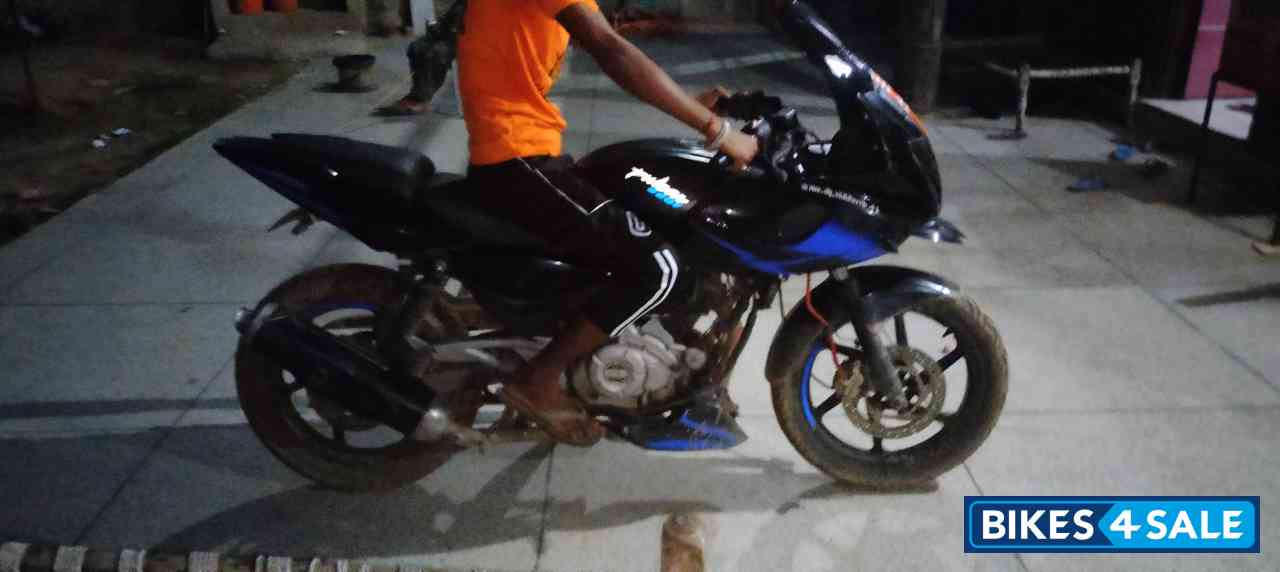 Bajaj Pulsar 220 DTSi