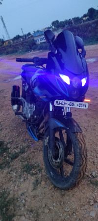 Bajaj Pulsar 220 DTSi