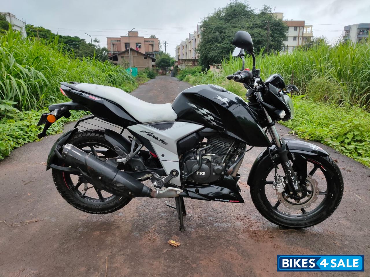 TVS Apache RTR 160 4V