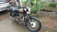 Black Royal Enfield Bullet 350