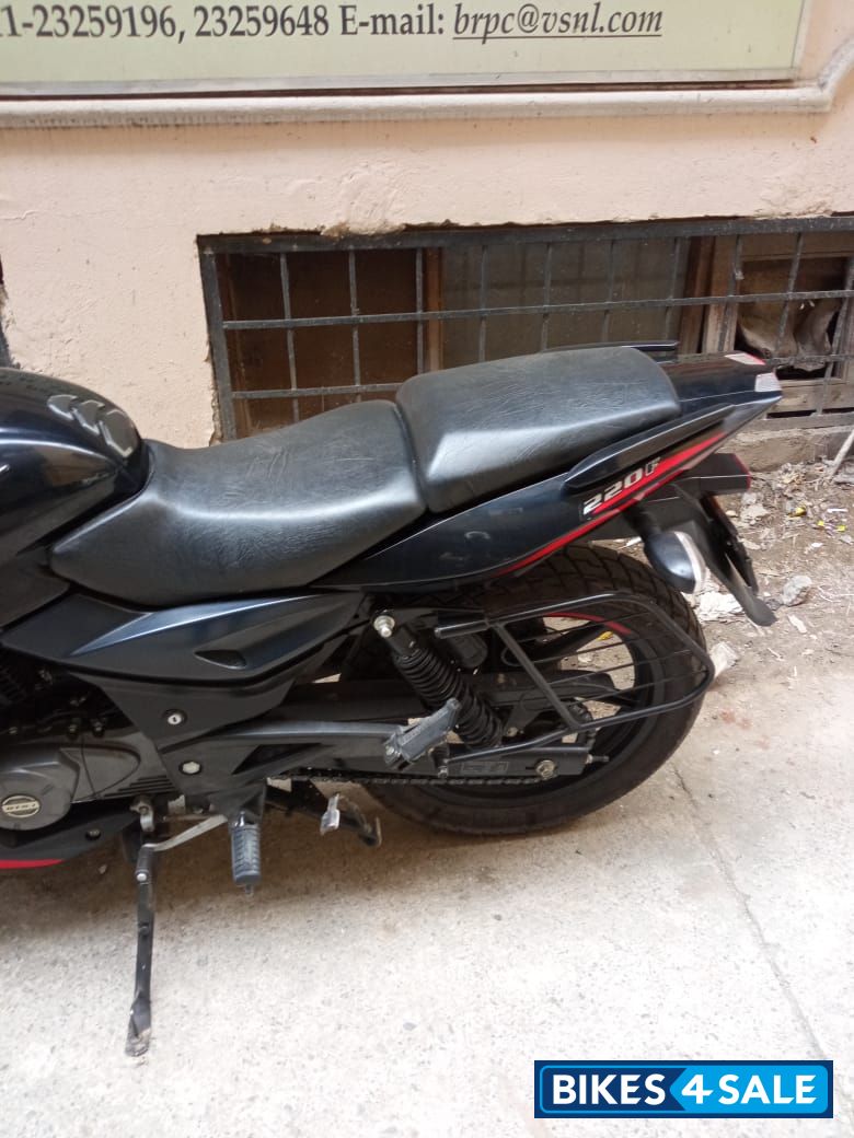 Bajaj Pulsar 220F BS6 Bajaj Pulsar 220F BS6