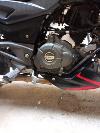 Bajaj Pulsar 220F BS6