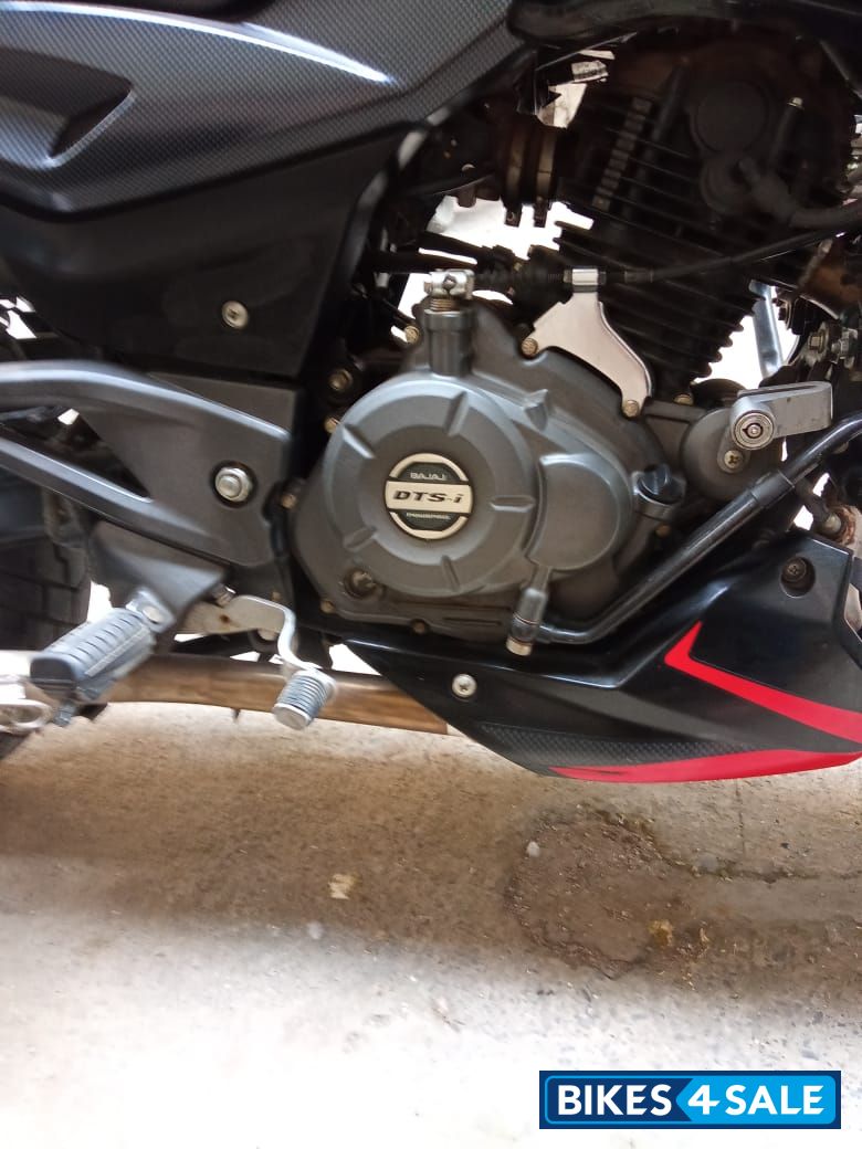 Bajaj Pulsar 220F BS6 Bajaj Pulsar 220F BS6