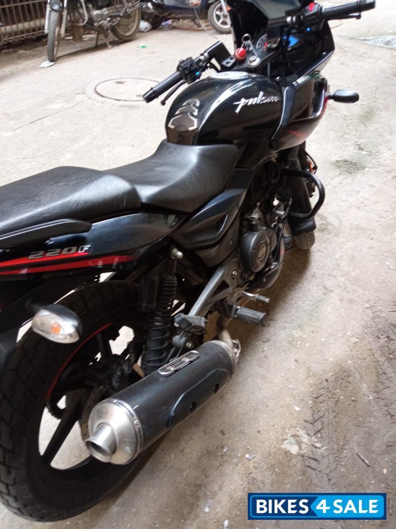 Bajaj Pulsar 220F BS6 Bajaj Pulsar 220F BS6