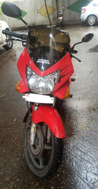 Red Hero Karizma R