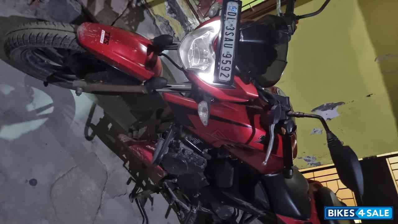 Mat Red TVS Apache RTR 200 4V Race Edition 2.0