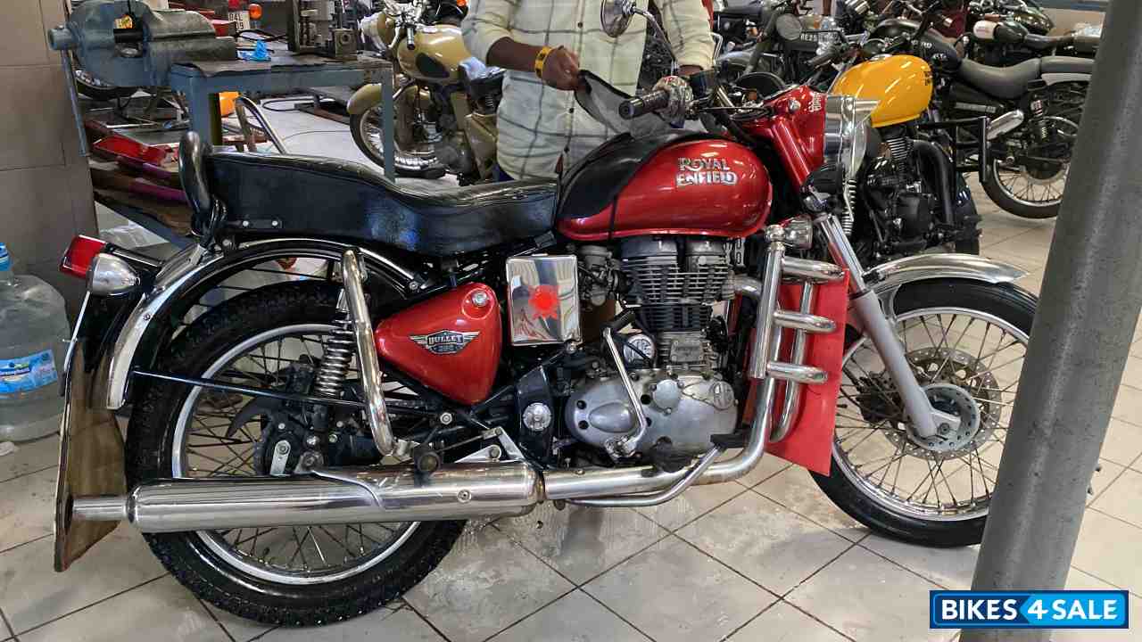 Maroon Royal Enfield Bullet Electra