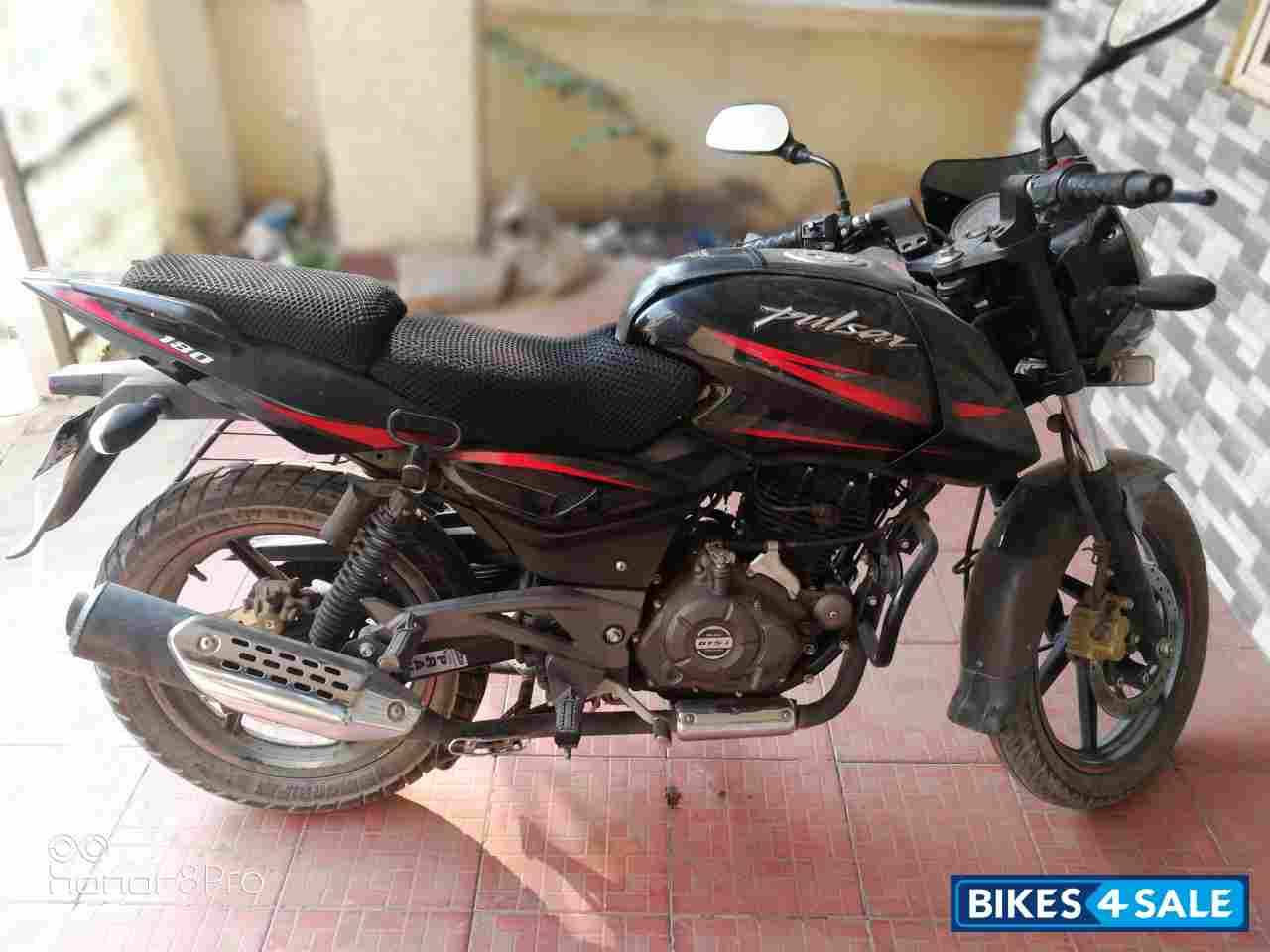 Bajaj Pulsar 180