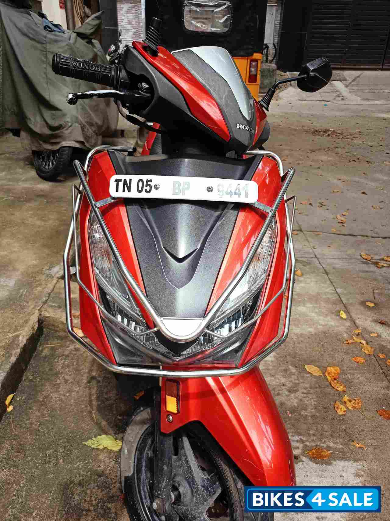 Neon Orange Honda Grazia