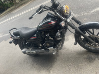 Bajaj Avenger Street 220