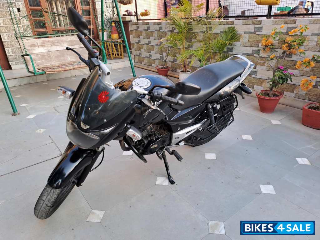 Black Bajaj Pulsar 150 DTSi