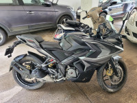 Bajaj Pulsar RS 200 ABS