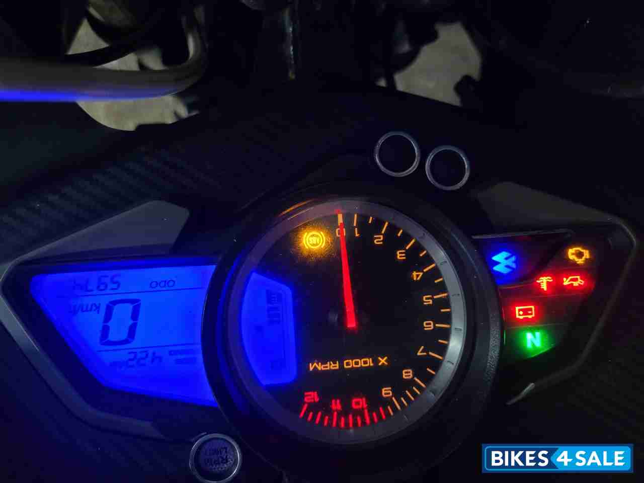 Bajaj Pulsar RS 200 ABS Bajaj Pulsar RS 200 ABS