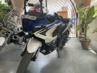 Bajaj Pulsar RS 200