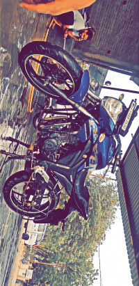 Blue Black Suzuki Gixxer 150