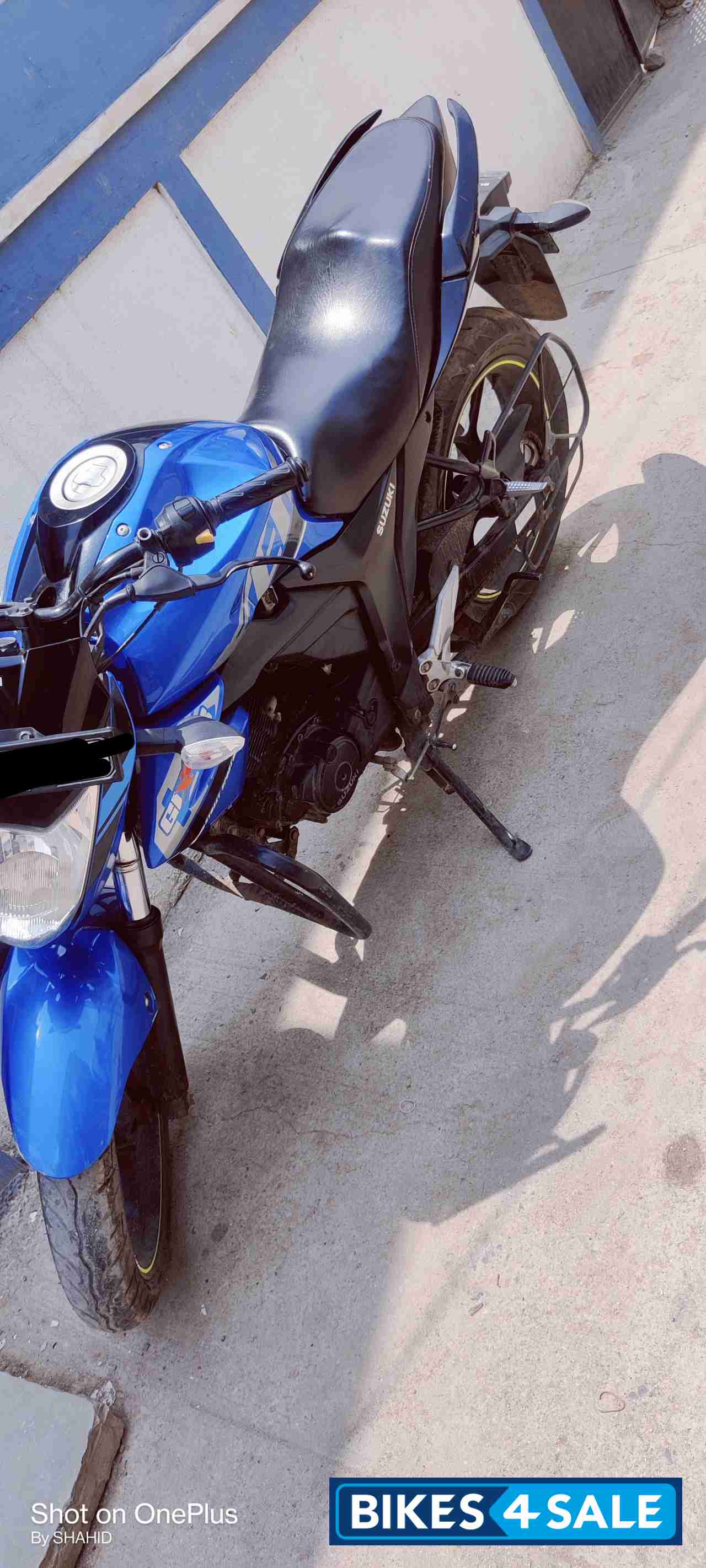 Blue Black Suzuki Gixxer 150