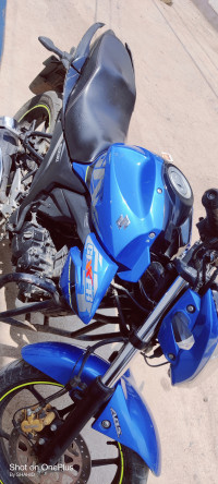 Blue Black Suzuki Gixxer 150